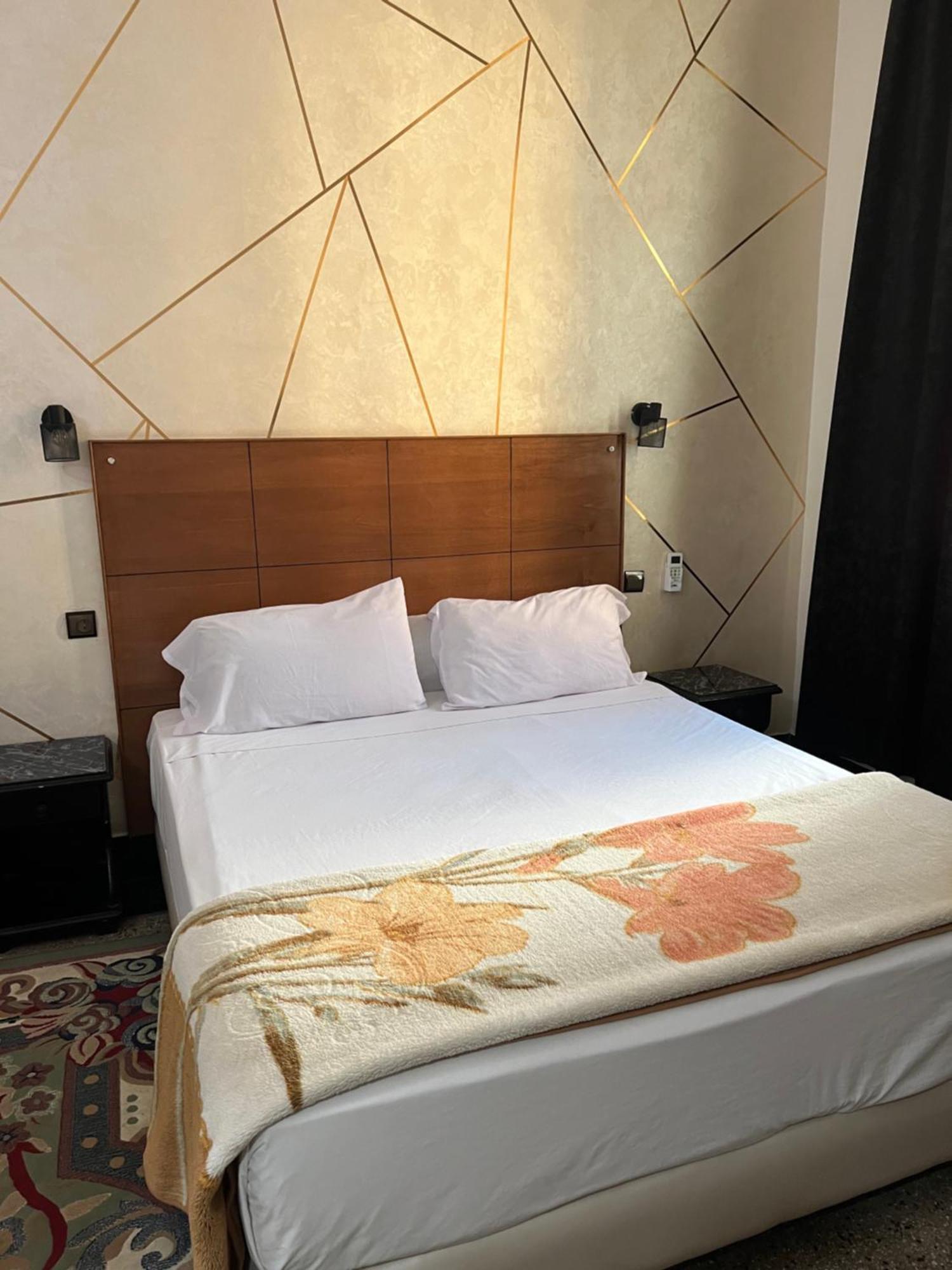 Amor Hotel Fez Buitenkant foto